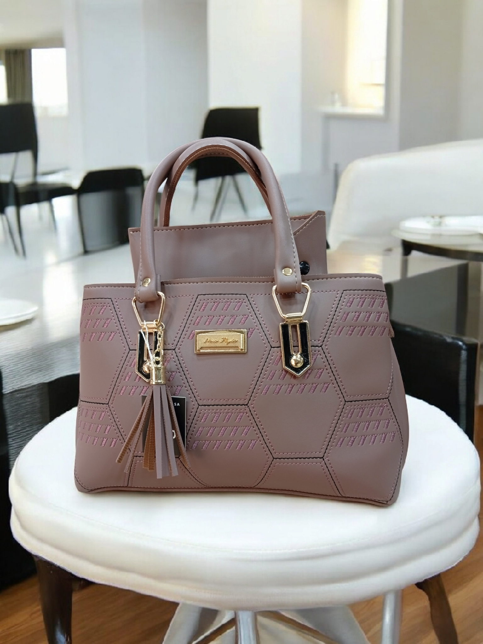 *BEAUTIFUL LADIES HAND BAGS*