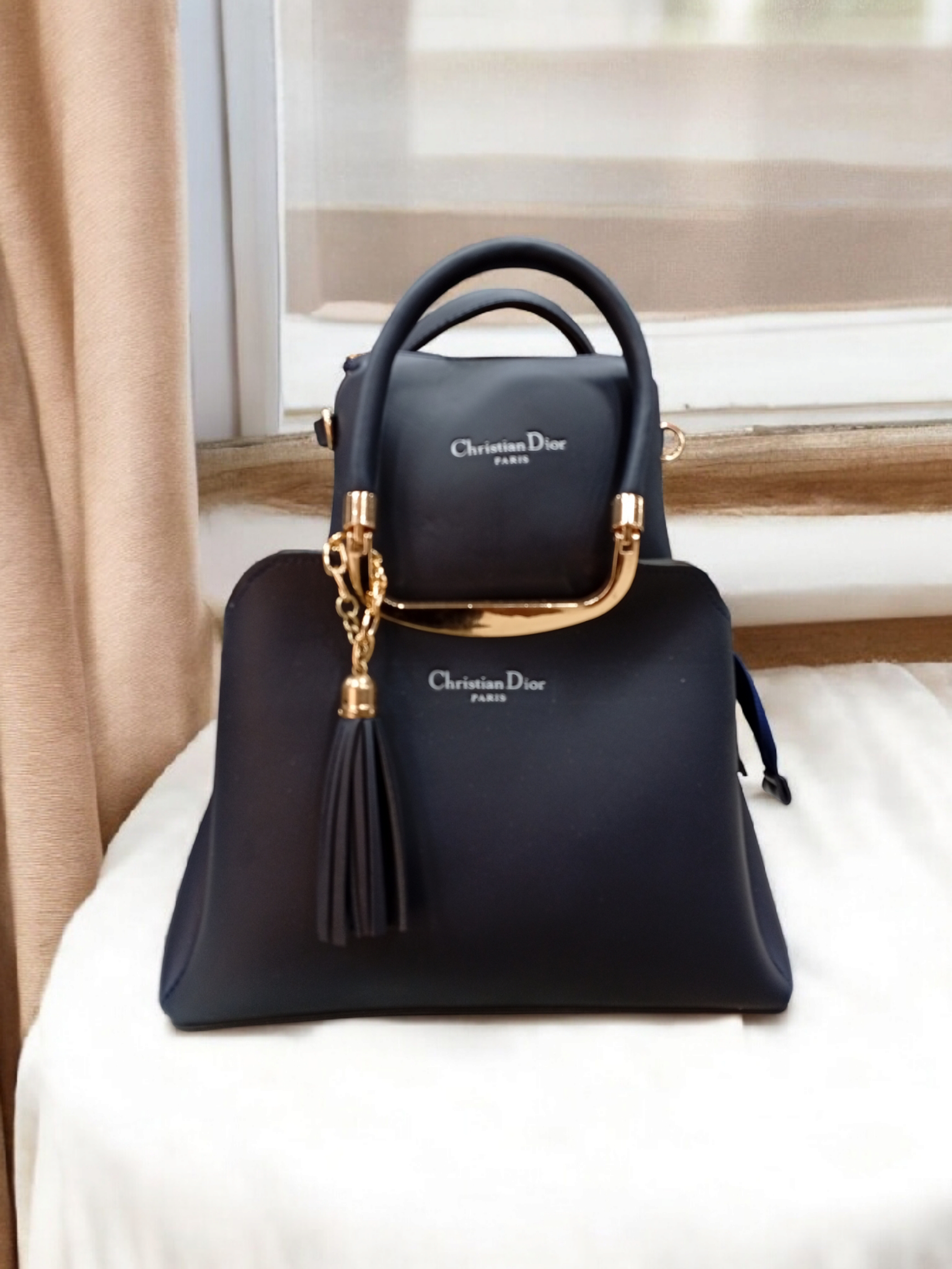 *BEAUTIFUL LADIES HAND BAGS*