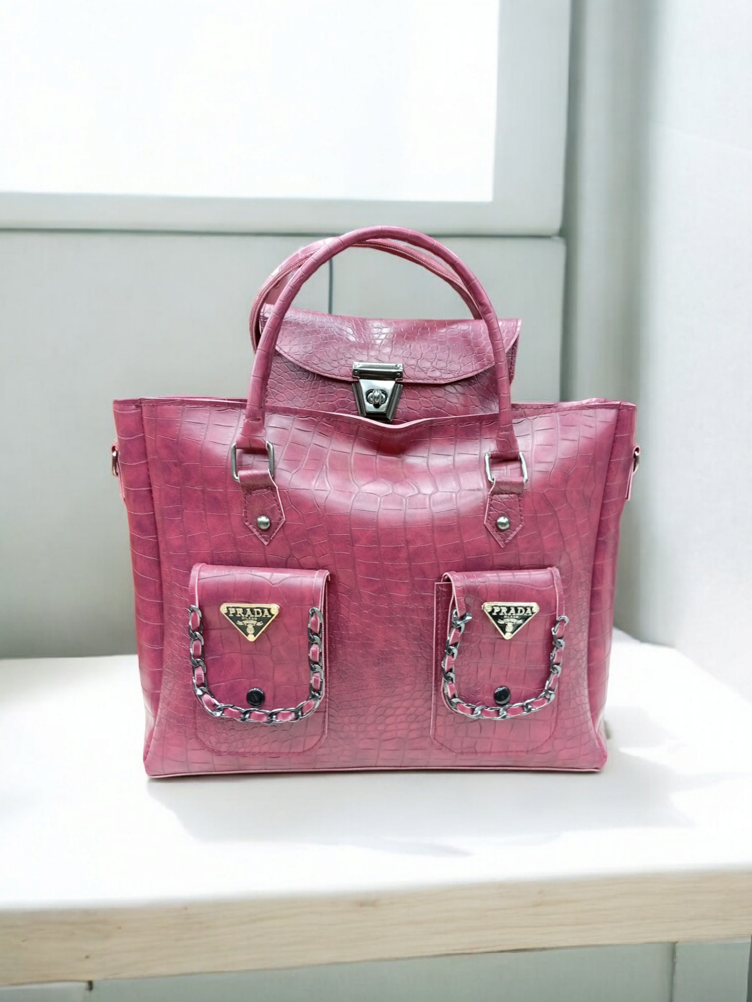 *HIGH QUALITY HAND BAGS*