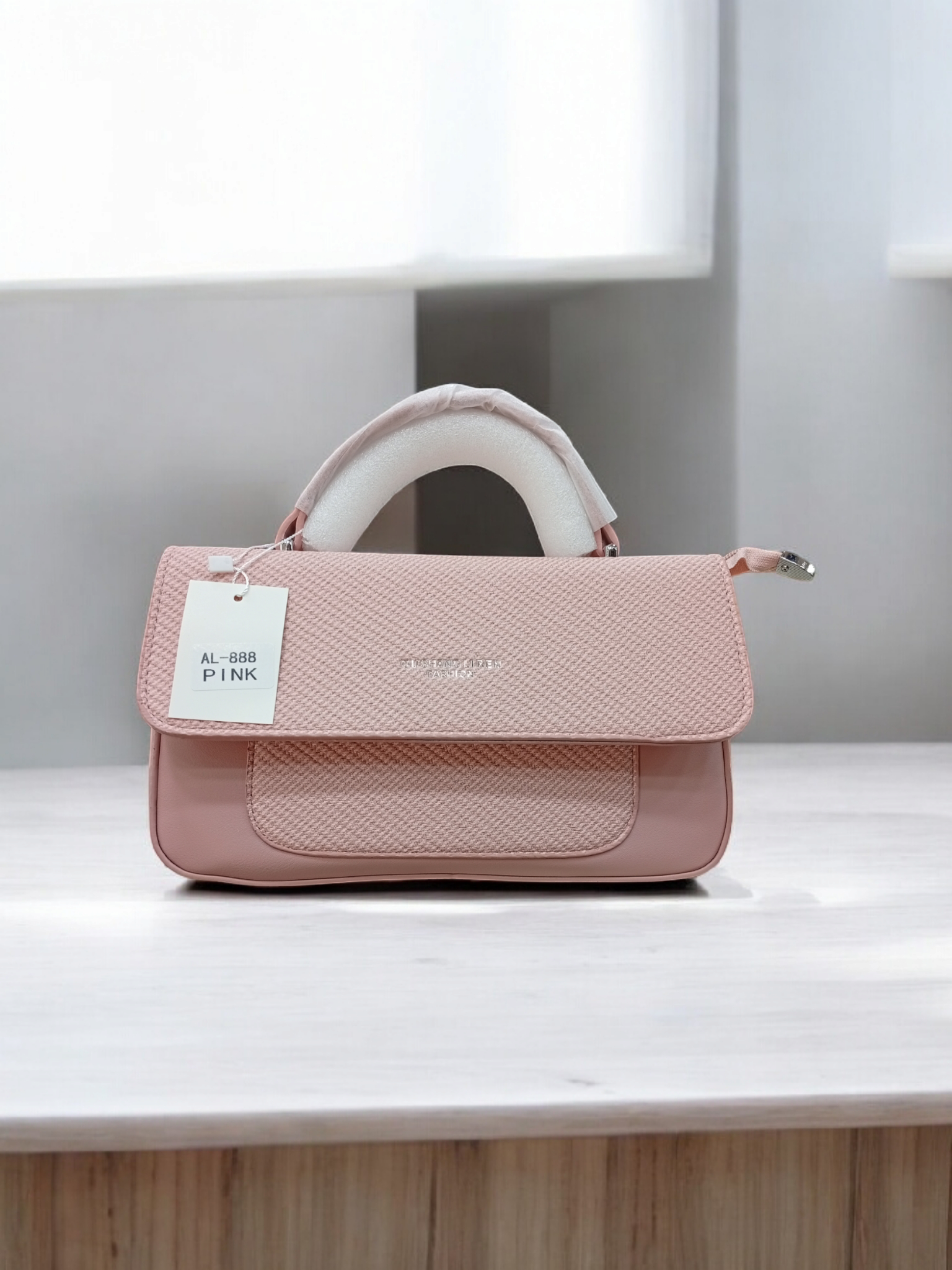 *BEAUTIFUL IMPORTED CROSS BODY BAGS*