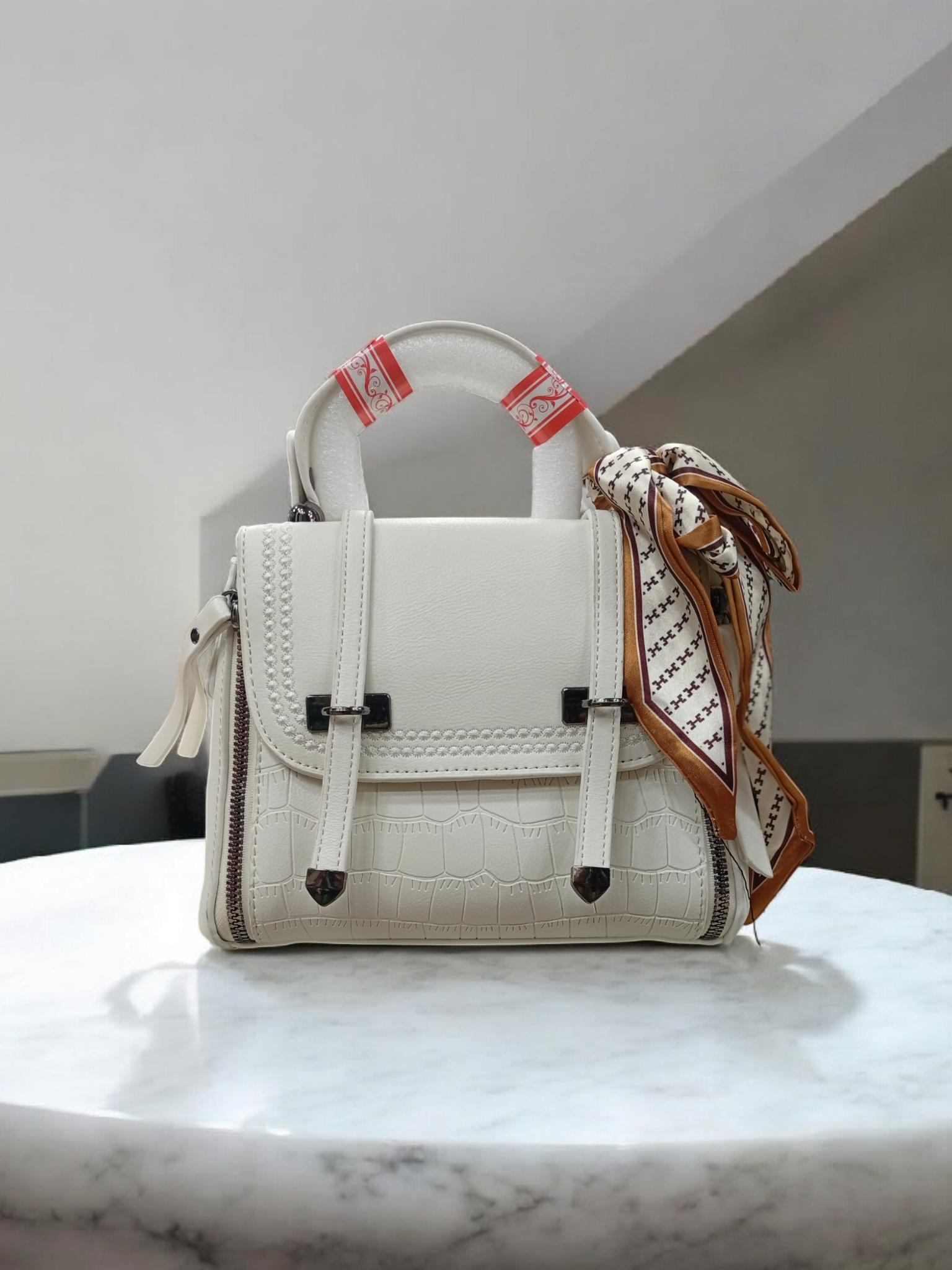 *BEAUTIFUL IMPORTED CROSS BODY BAGS*