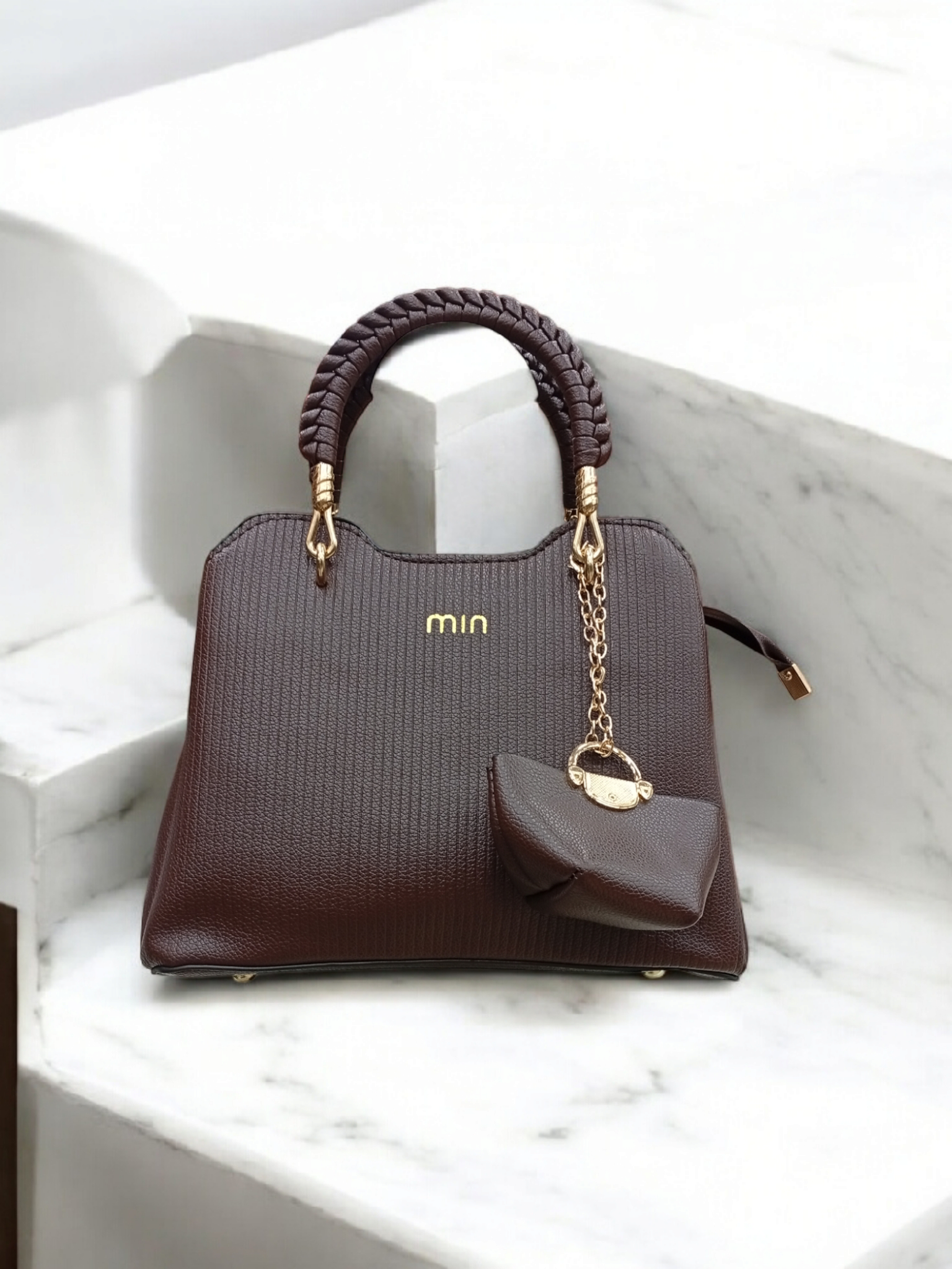 *BEAUTIFUL IMPORTED HAND BAGS*