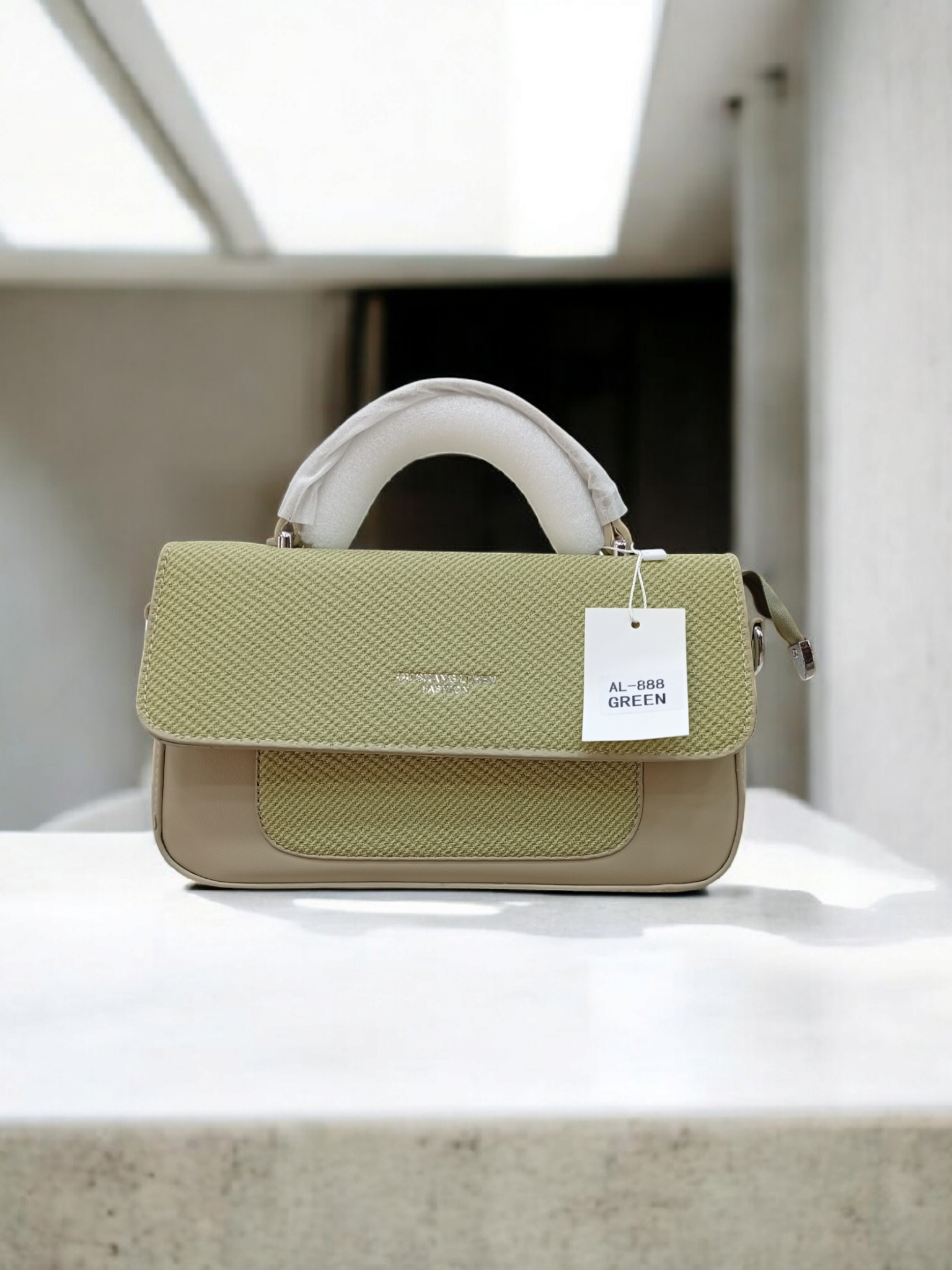 *BEAUTIFUL IMPORTED CROSS BODY BAGS*